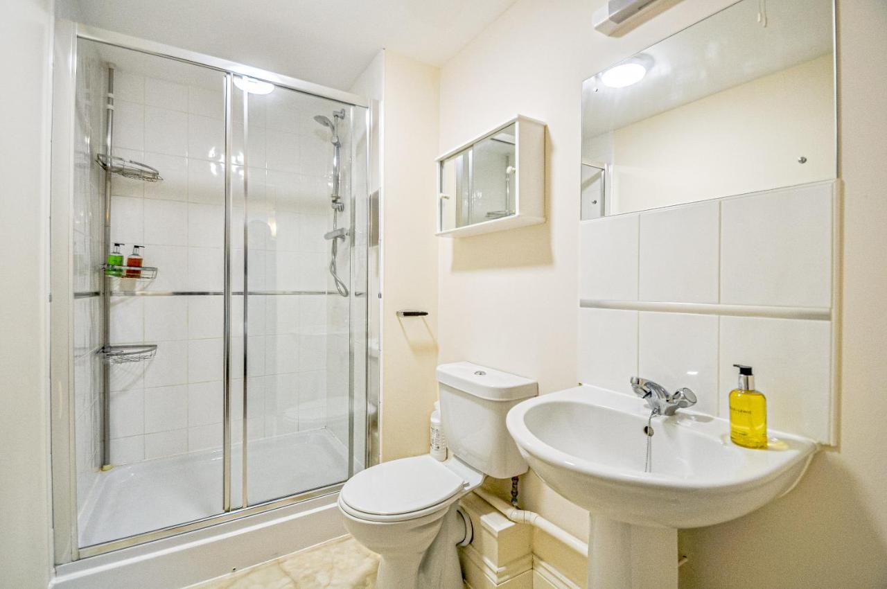 Kings Quarter - Four Bed Apartment - #0202 Maidenhead Kültér fotó